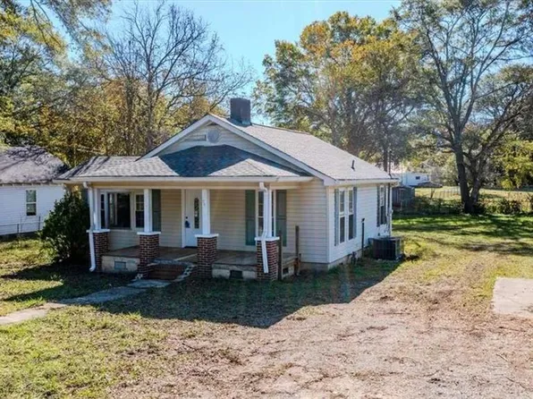 240 4th St, Summerville, GA 30747