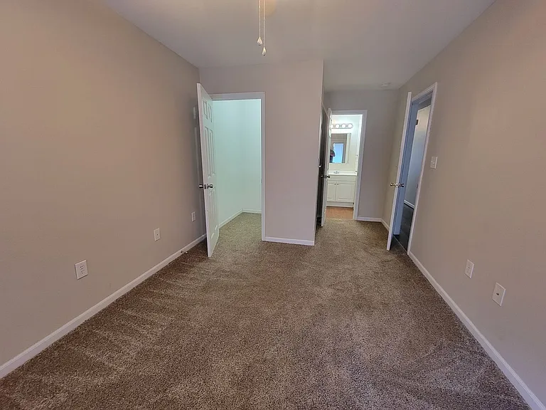 316 E Davis St #C — Photo 20