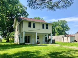 776 Fairmont Rd, Westover, WV 26501