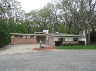 2132 Greenview Ct SW, Wyoming, MI 49519