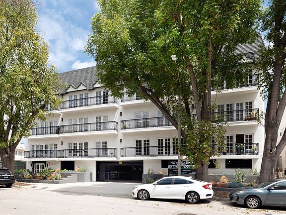 2nd image of 1620 S Bentley Ave APT 201