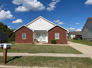 3118-3120 Winning Colors Way, LAWRENCEBURG, KY 40342