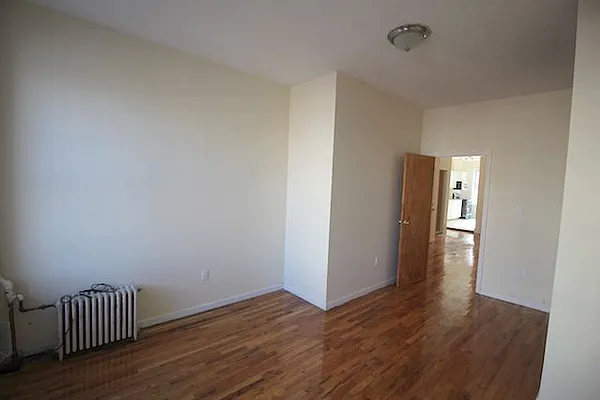 Rented by Capri Jet Realty Corp | media 15