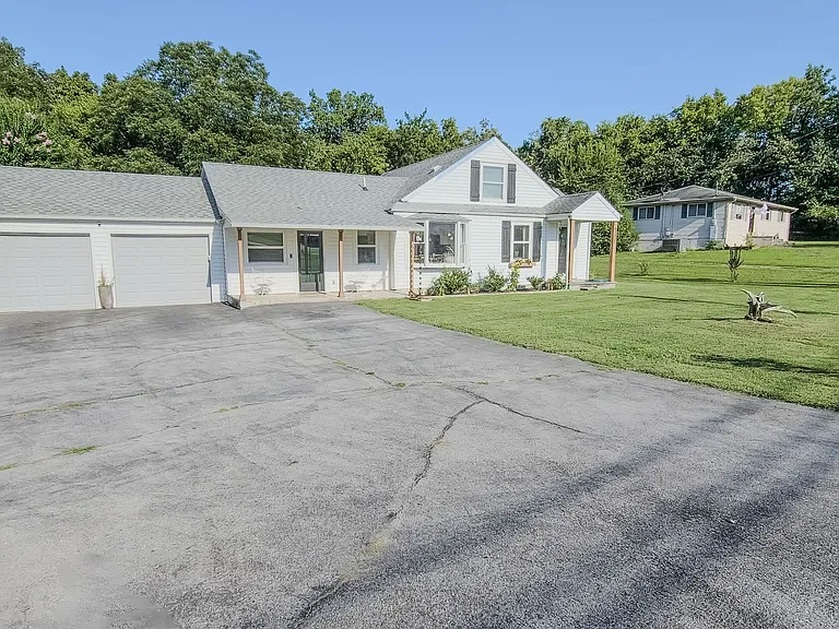 6112 Sevierville Pike — Photo 26