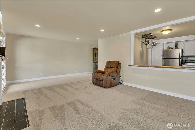 5th image of 14307 SE 164th Street