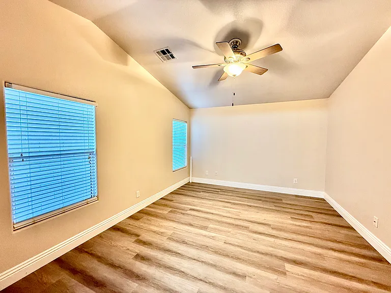 5385 Blue Oat Ave — Photo 16