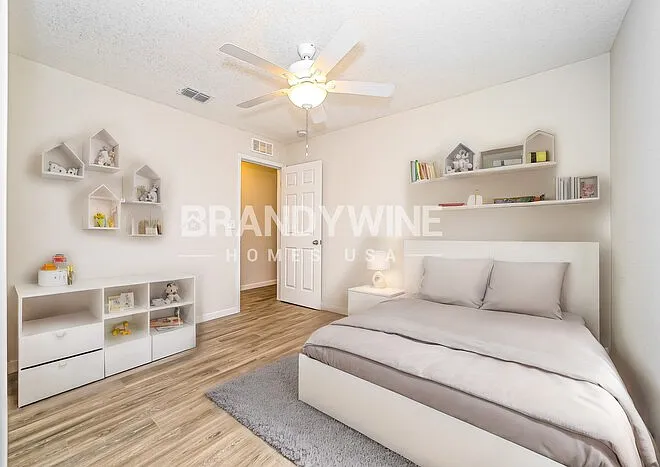 558 Kit St — Photo 19