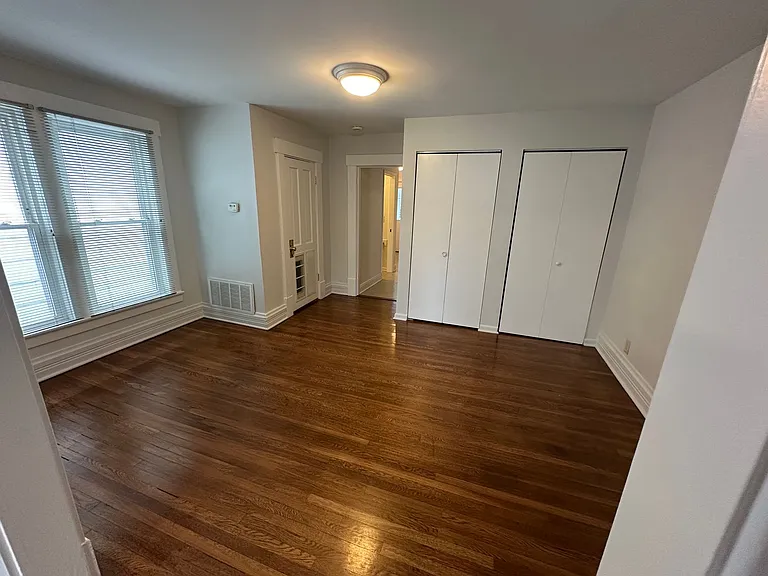 E Maynard Ave 114-116 MLR (LH2) — Photo 7