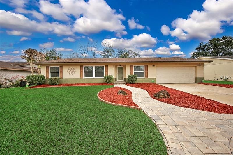1st image of 111 Cherry Laurel Dr