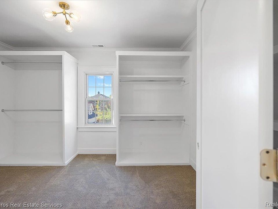 1395 Balfour Rd, photo 30