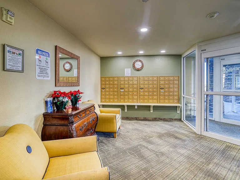 Pinewood Lodge — Photo 15