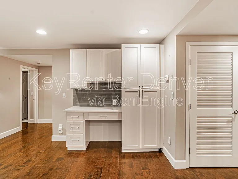 800 N Pearl St #202 — Photo 26