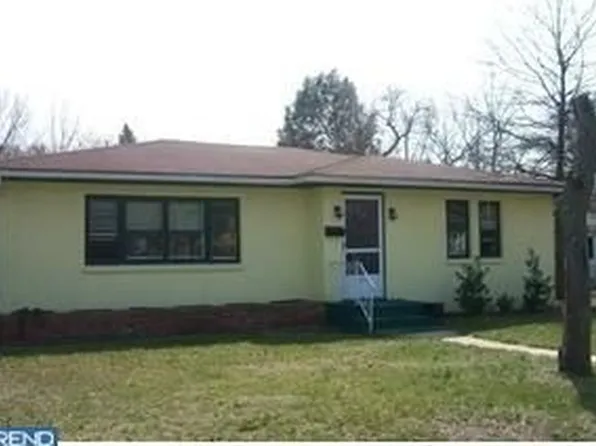 316 W Adams St, Paulsboro, NJ 08066