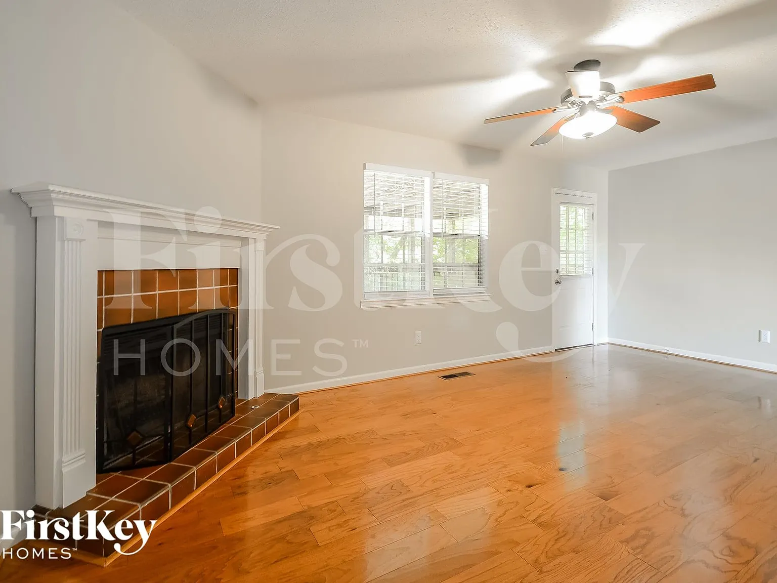 4 bed, 2.0 bath, 1461 sqft, $1,845 — Photo 3
