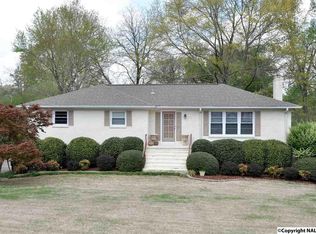 409 Meadow View Dr SE, Huntsville, AL 35802