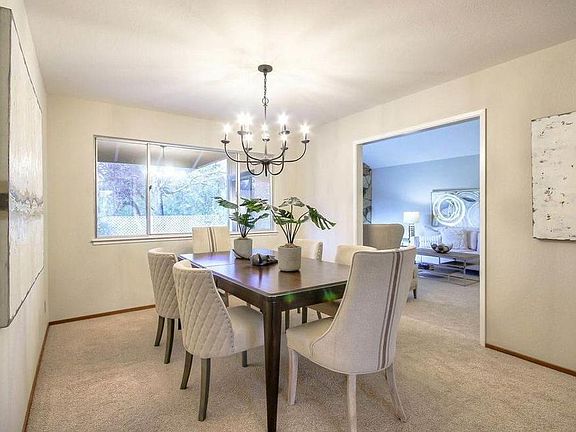 4th image of 346 Birchwood Dr