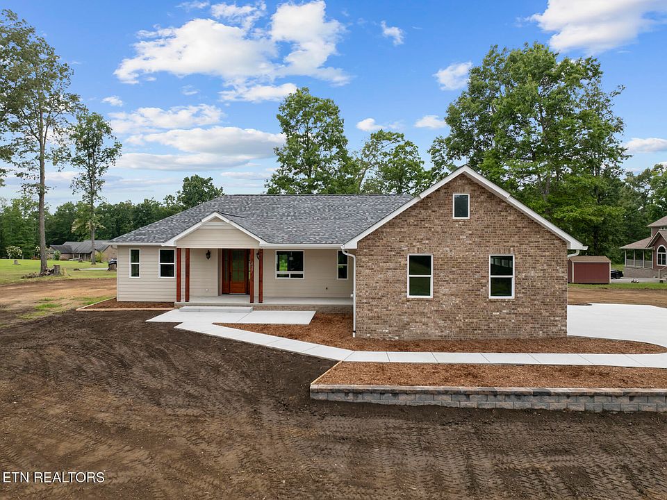 1st image of 427 Bluff View Loop