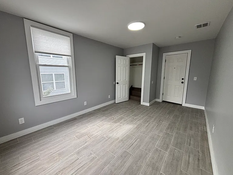 148 Chilton St #2 — Photo 6