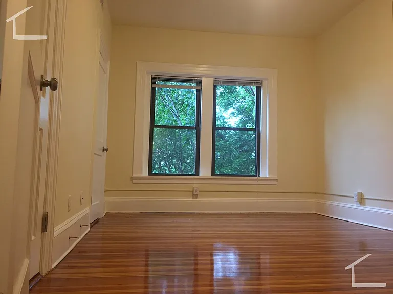 1462 Beacon St #5 — Photo 7