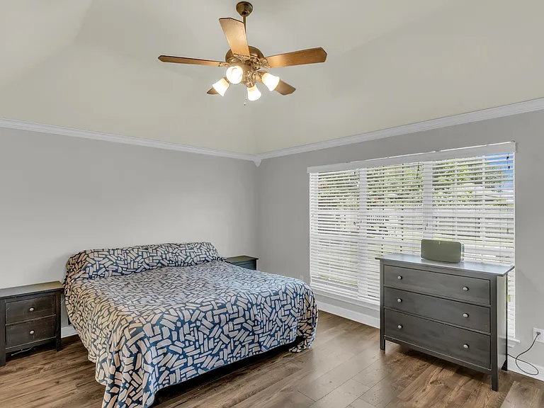 5613 Landsdown Dr — Photo 18