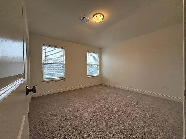 6749 Lake Overlook Dr — Photo 7