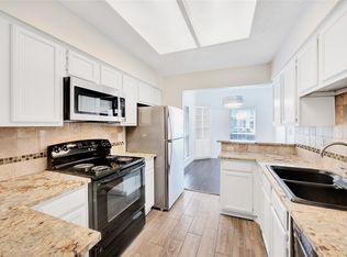 8600 Coppertowne Ln APT 702, Dallas, TX 75243