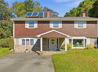 4 Saxony Ave, Tiverton, RI 02878