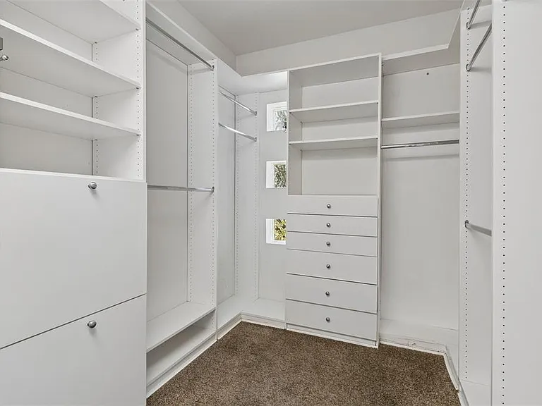 8332 Torrington Ave — Photo 34