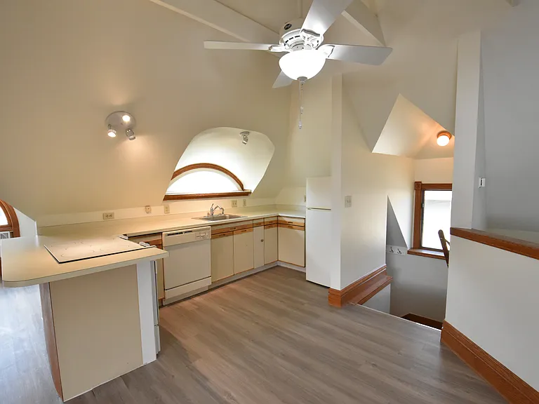 1929 Walnut St #3 — Photo 11