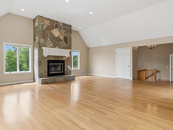 5th image of 53-2 Pine Hill Road