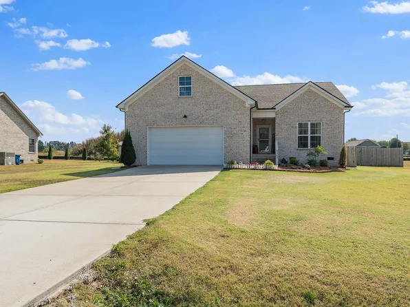 523 Brookside Dr, Mount Pleasant, TN 38474