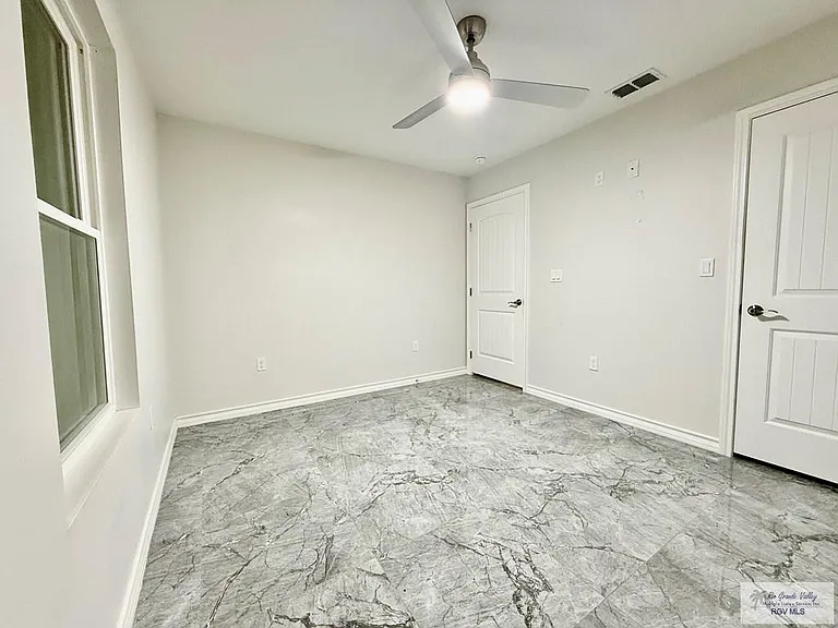 700 Tamarindo Ln — Photo 7