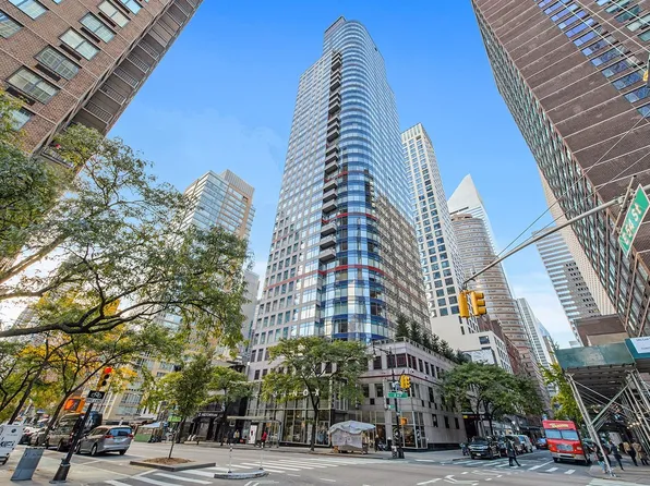 250 East 54th Street image 9 of 14