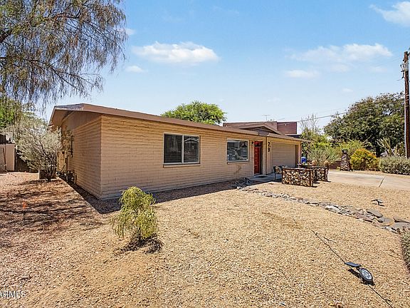 3rd image of 29 E Foothill Dr