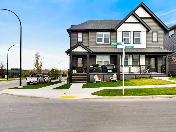 150 W Edith Grn NW, Calgary, AB T3R 2B5