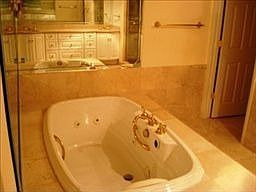 5th image of 5601 Turtle Bay Dr #1-2104