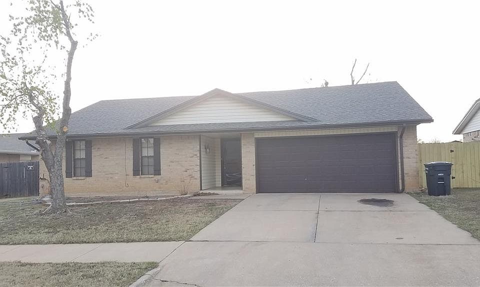 1st image of 1009 S Bouziden Dr