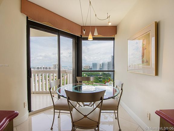4th image of 2000 Island Blvd APT 2205