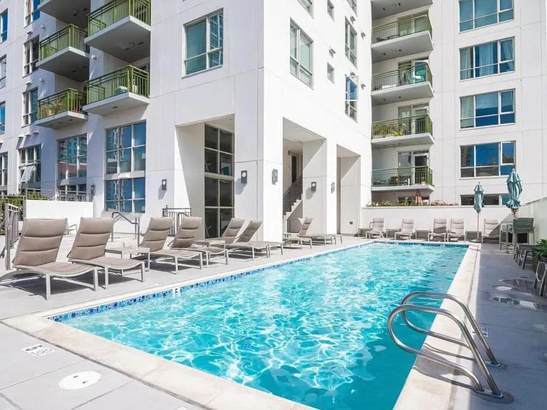 1240 India St #101 — Photo 30