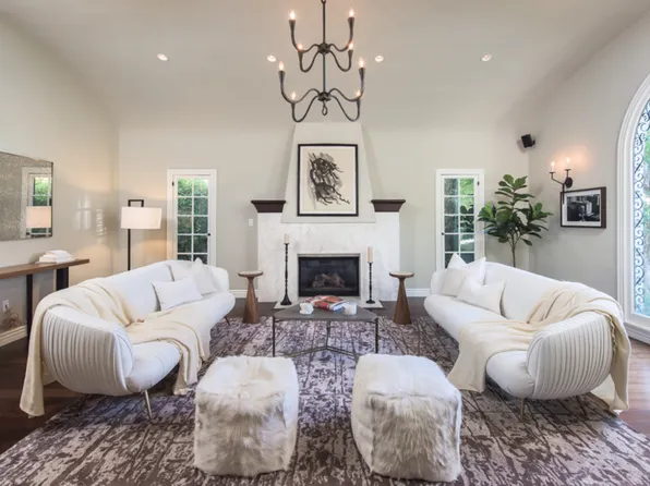323 N Citrus Ave, Los Angeles, CA 90036