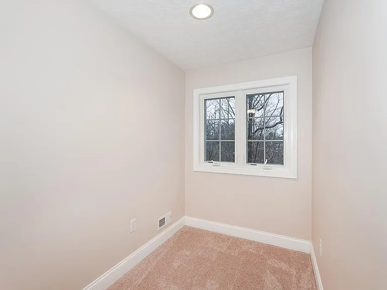 3729 Edgehill Dr — Photo 23