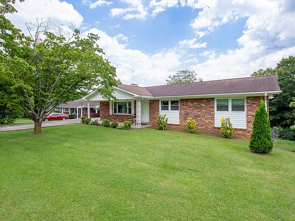 2nd image of 211 Haynes Dr