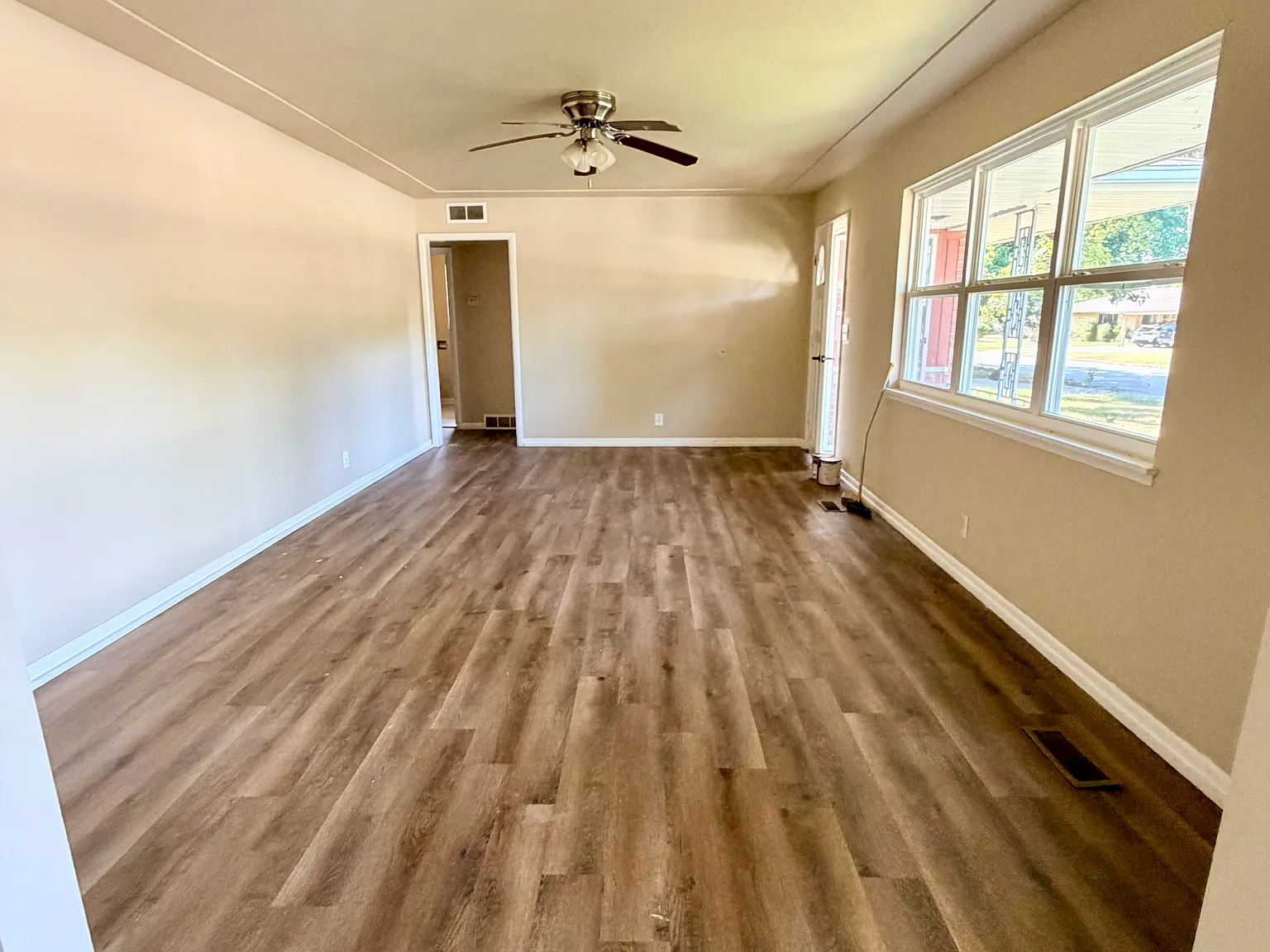 3 bed, 1700 sqft, $1,850 — Photo 3