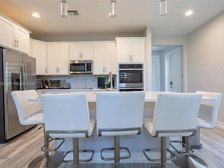 10069 Brickhill Dr #10069 — Photo 9