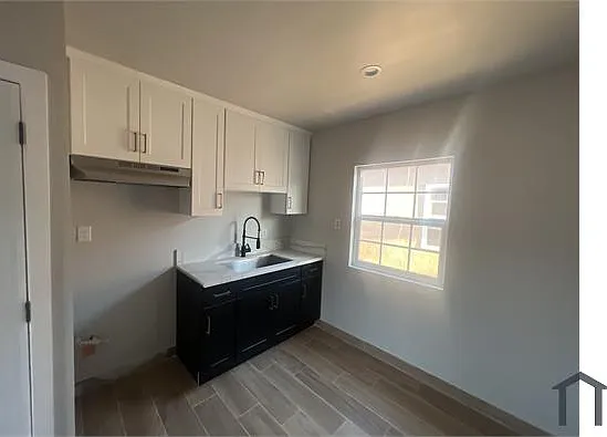 9518 Avalon Blvd #1 — Photo 9