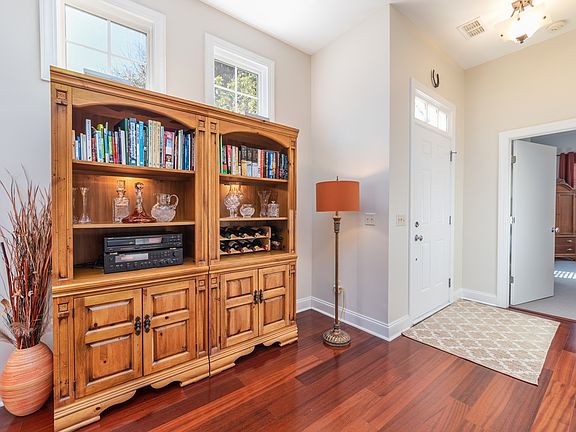 4th image of 16 Bermuda Pointe Cir