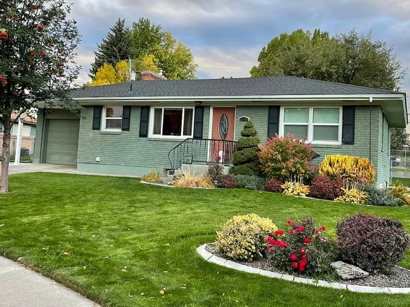 879 Claire View Ln, Idaho Falls, ID 83402