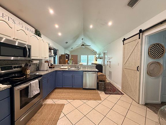 5th image of 237 Carterwood Dr