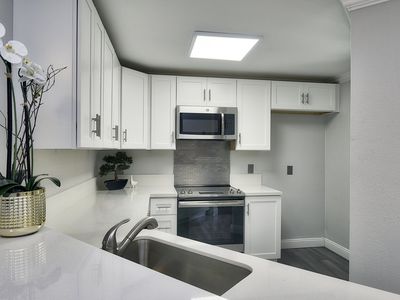 7405 Charmant Dr #2314, San Diego, CA, 92122
