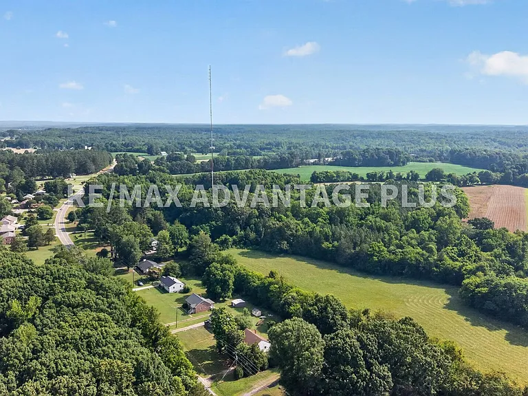 1552 Cumberland Rd — Photo 34